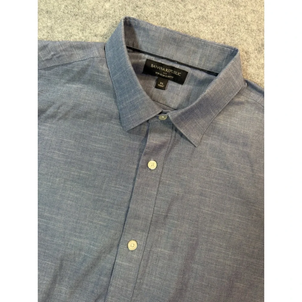 Banana Republic Mens XL Non-Iron Slim Fit Dress Shirt Blue Long Sleeve Button Up
